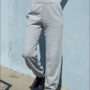 Brandy Melville Rosa Sweatpants